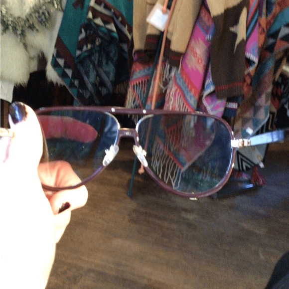 NEW! Quay High Profile Sunglasses berry